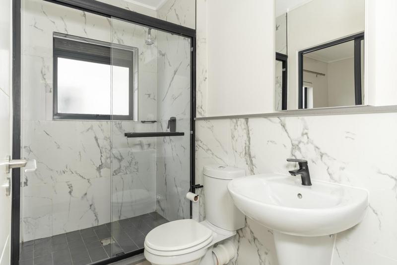 2 Bedroom Property for Sale in The Huntsman Western Cape